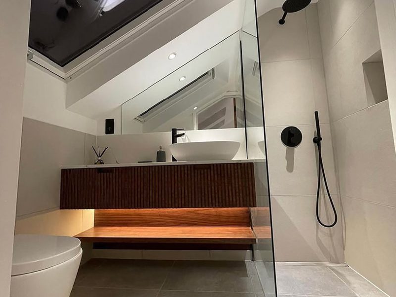 Brookville Road - May 2023 Location: Fulham, SW6 Duration: 5 months Scope of work: Terraced house including new loft conversion along with all internal refurbishment, bespoke joinery and M&E. Working closely with the architects.