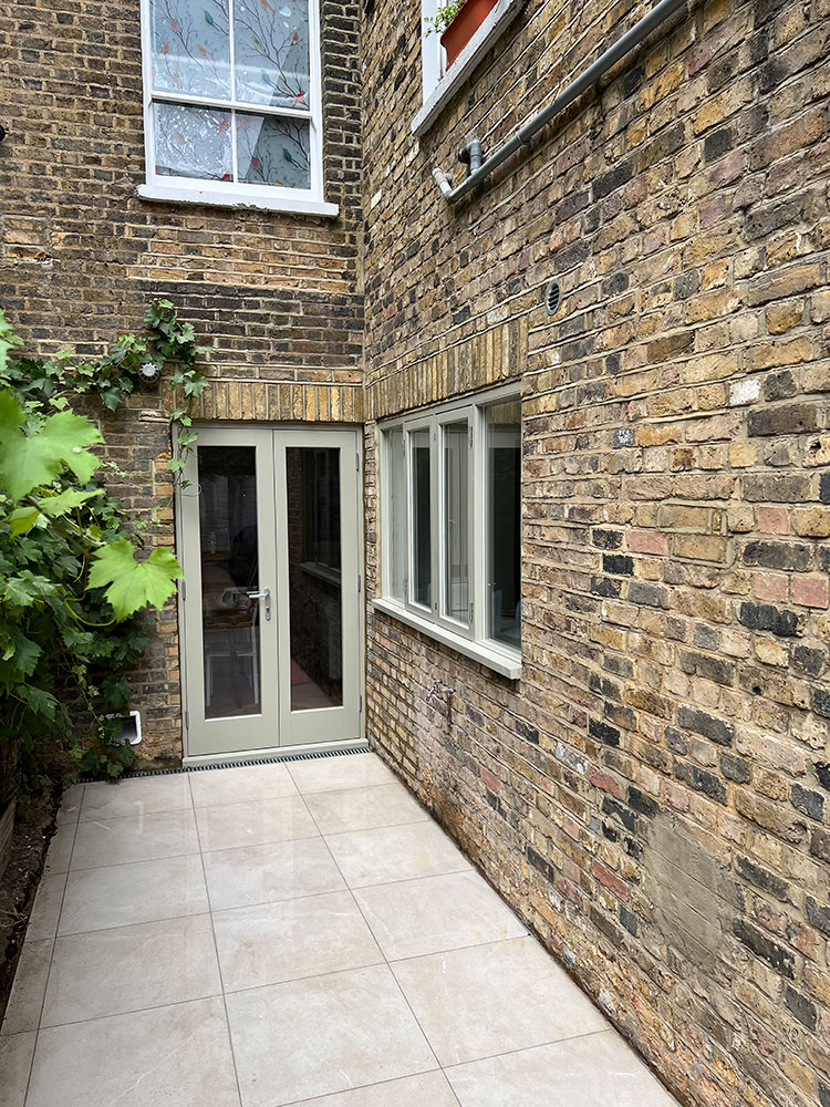Oval Project – Aug 2022 Location: Richborne Terrace, SW8 Duration: 3 months Scope of work: Conservation Terraced house including structural works, timber windows and doors along with internal reconfiguration and landscaping works.